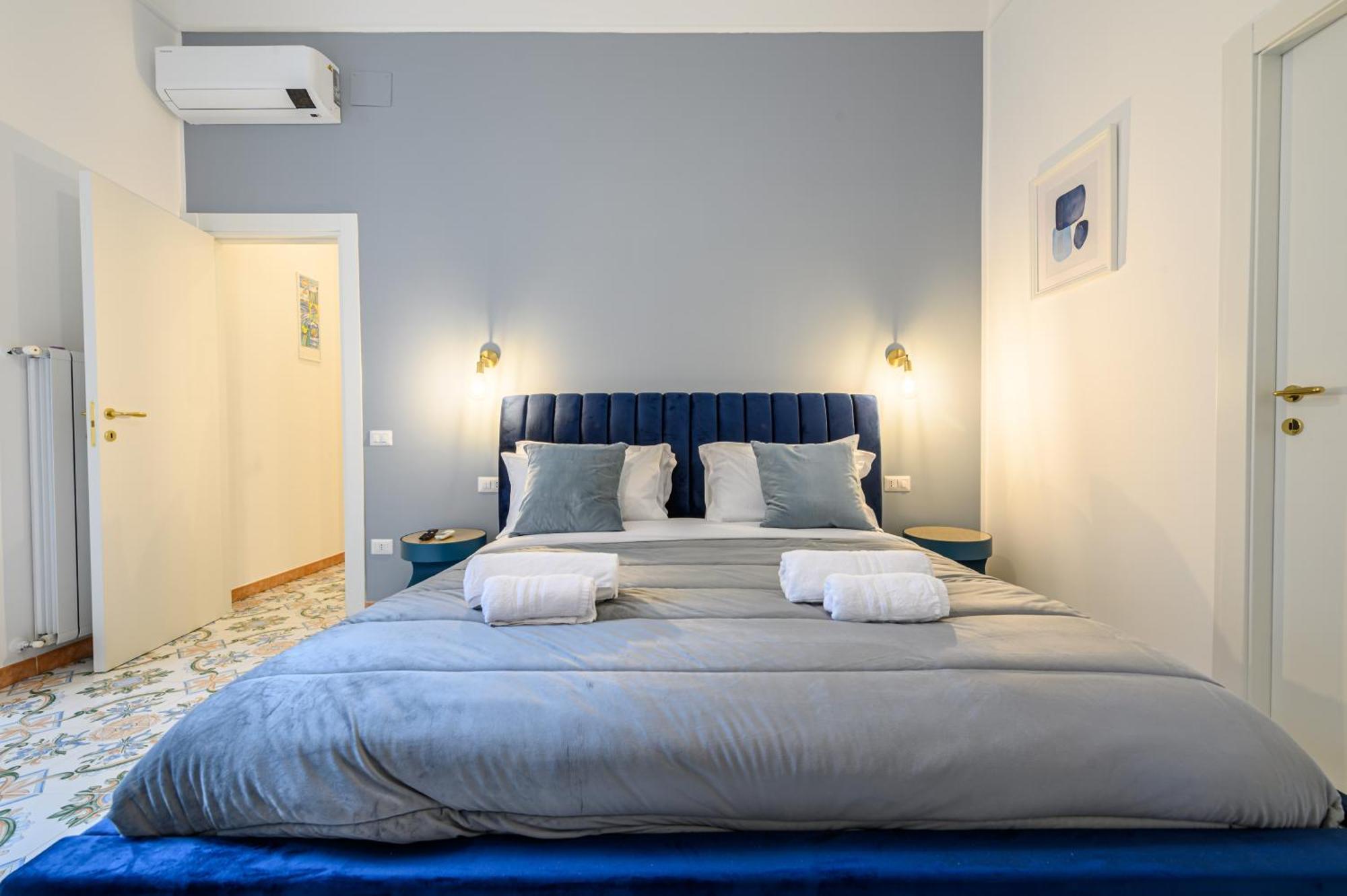 Guest House 121 Charming Apartment Naples Luaran gambar