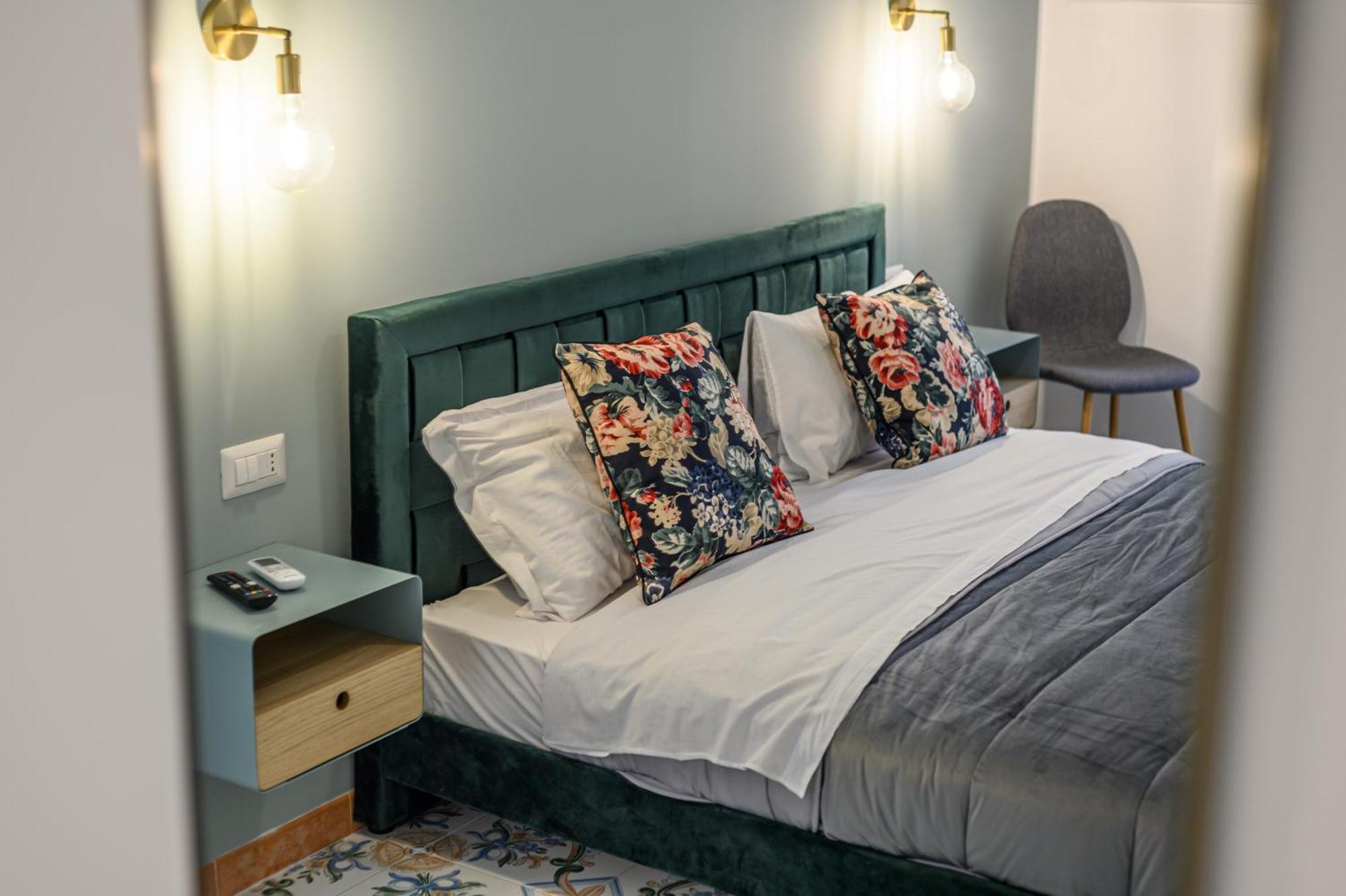 Guest House 121 Charming Apartment Naples Luaran gambar
