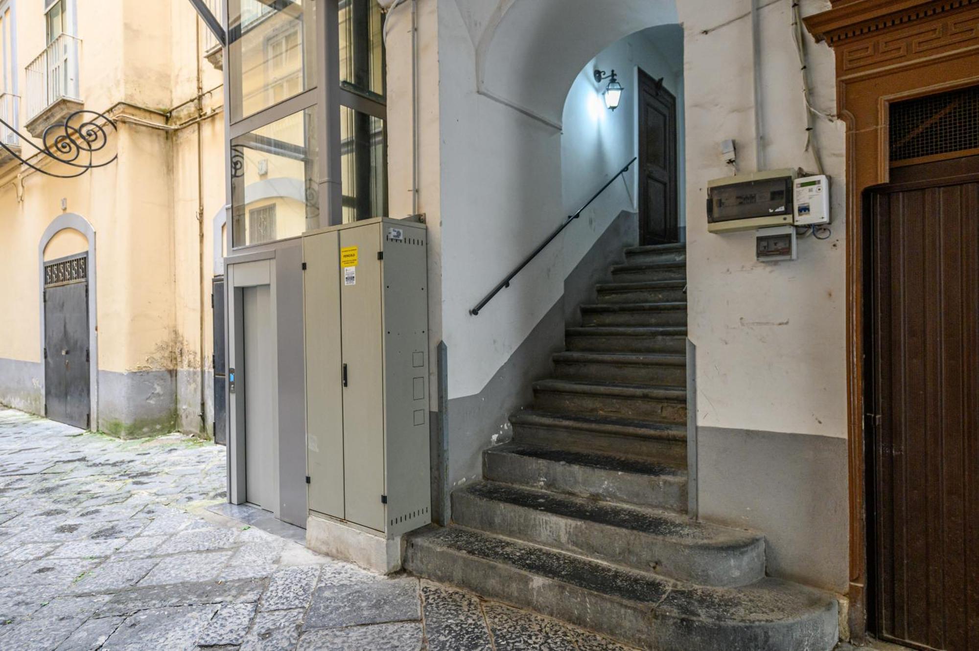 Guest House 121 Charming Apartment Naples Luaran gambar